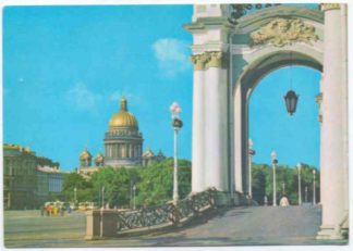 ДМПК XI-6781. 1978 год. Ленинград. Вид Дворцовой площади. Фото А. Рязанцев